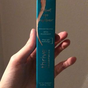 Thrive Cosmetics - brilliant eye brightener